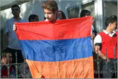 Student_with_flag